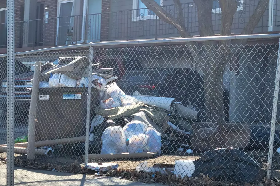 Garbage Piles Up at Sioux Falls Apartment Angering Neighbors